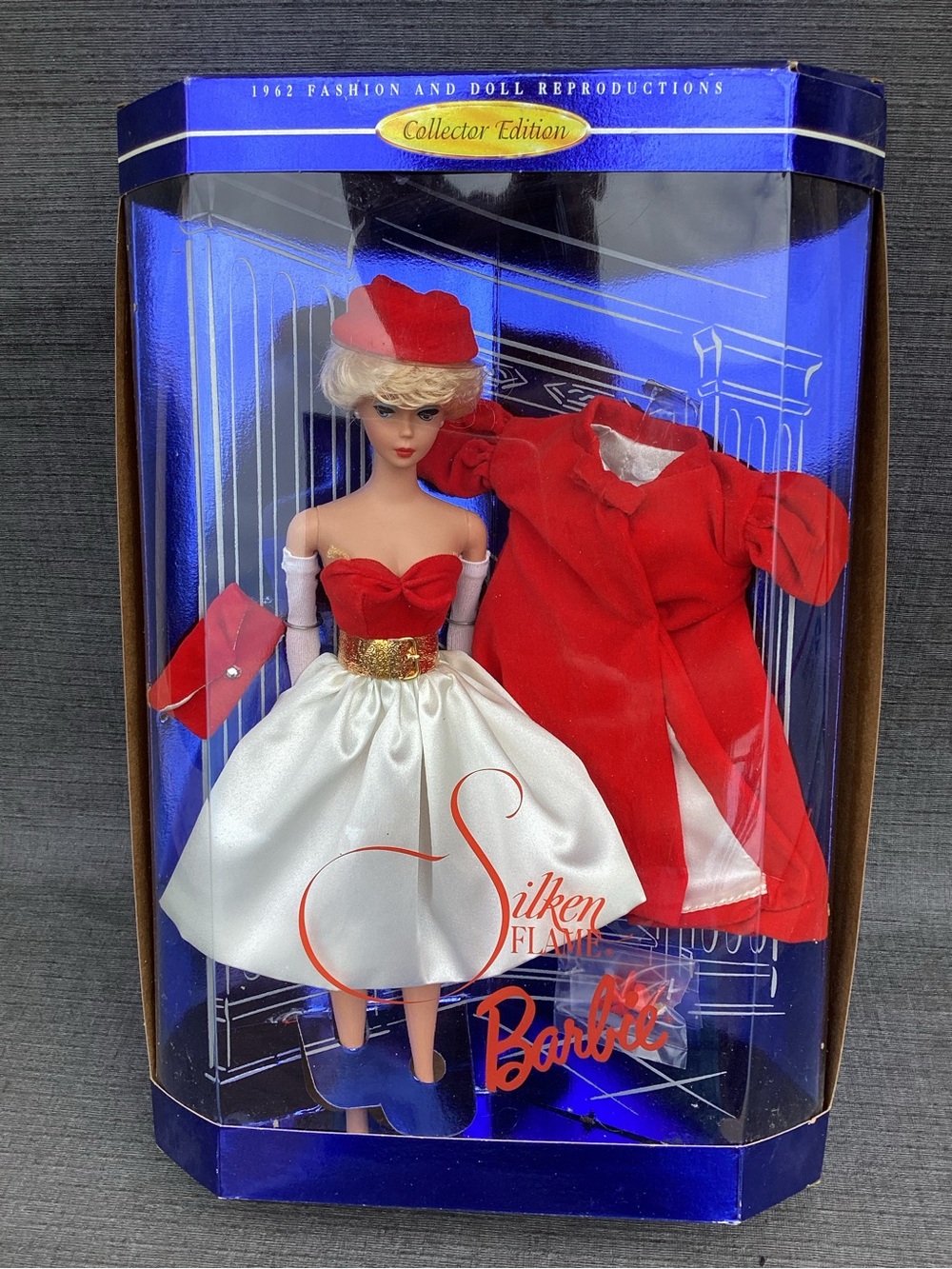 Barbie Red & White Silken Flame Collector Doll❣️😍❣️